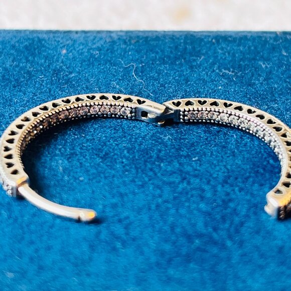 Pandora Large Pave Hoops Sterling Silver Sparkle and Hearts - Picture 6 of 10